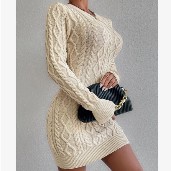 Cut Out Backless Cable Knit Long Sleeves Sweater Dress Sexy - Picture 4 of 9